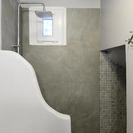 Seablue * Houlakia (Mykonos)