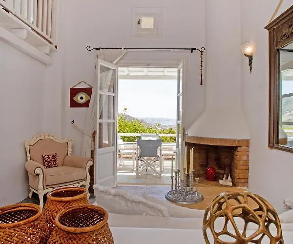 Seablue Houlakia (Mykonos)